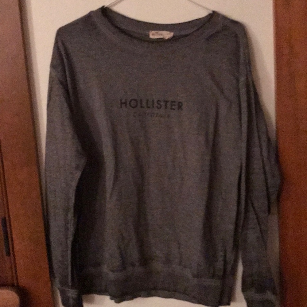 hollister logo sweater